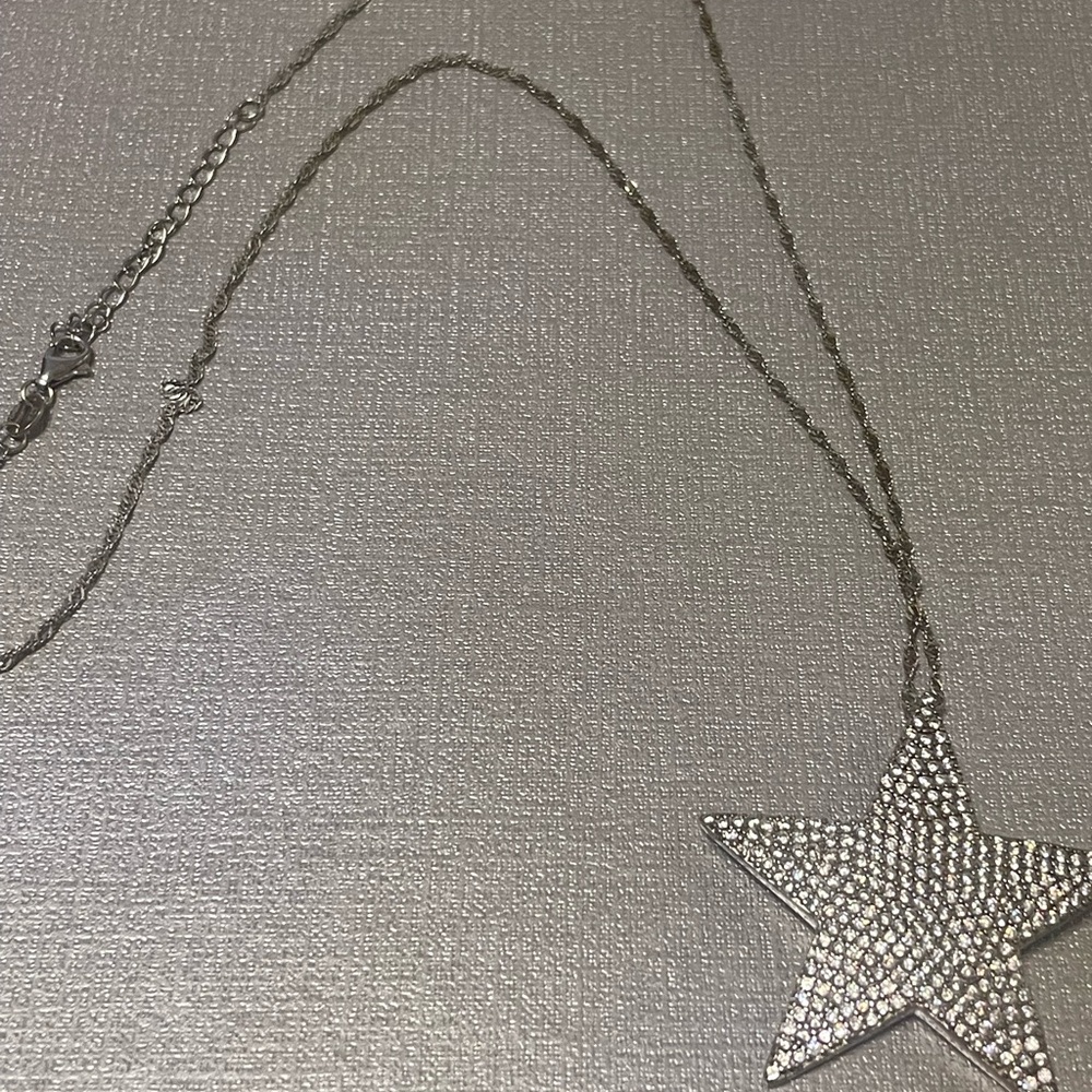 Authentic silver star necklace fast day shipping